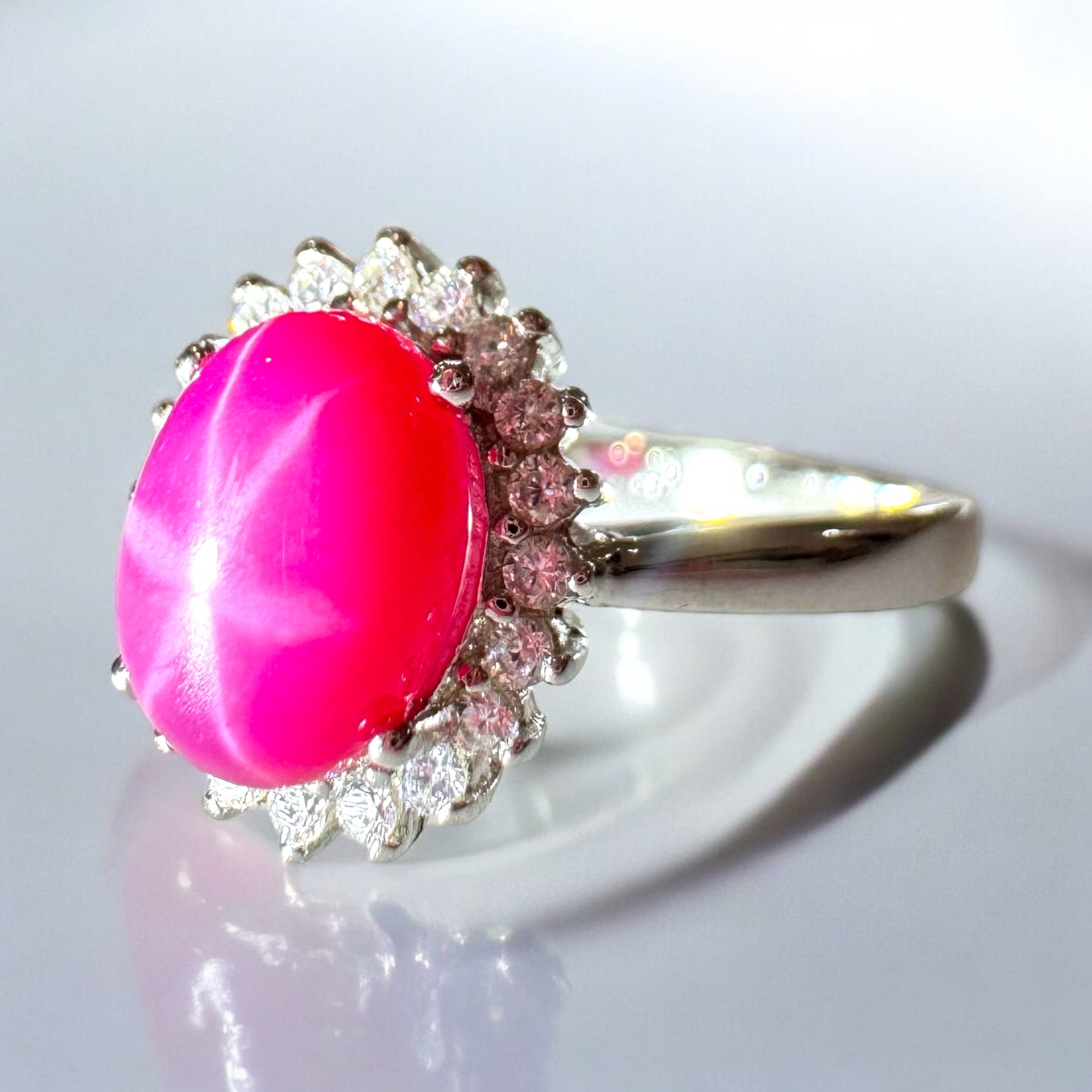 Woman's Ring - Star Ruby