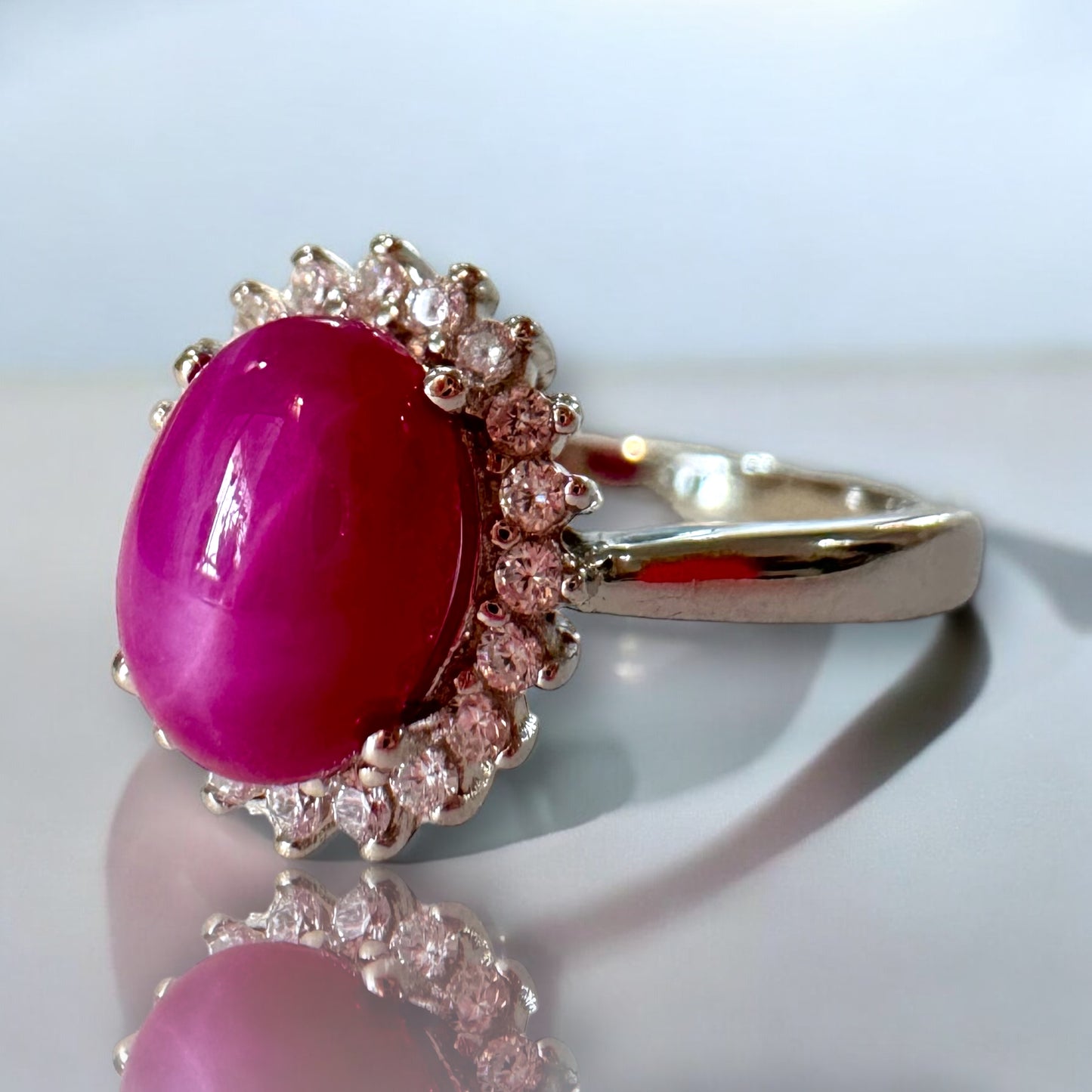 Woman's Ring - Star Ruby