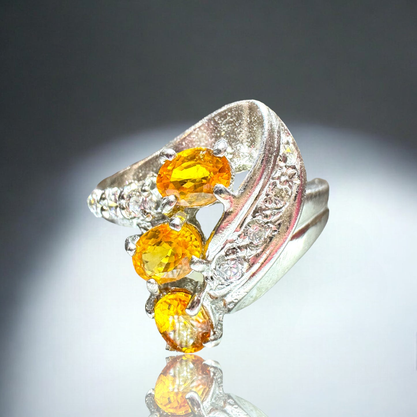 Woman's Ring - Yellow